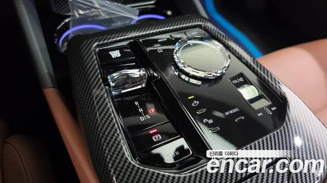 BMW 5 серии 2025 thumb 9