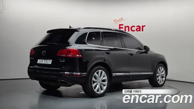 Volkswagen Touareg 2015 thumb 2