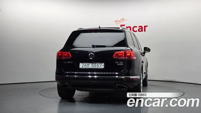 Volkswagen Touareg 2015 thumb 4