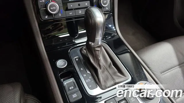Volkswagen Touareg 2015 thumb 9
