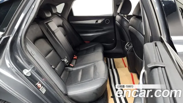 Hyundai Grandeur 2017 thumb 11