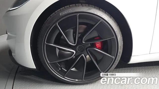Tesla Model 3 2026 thumb 5