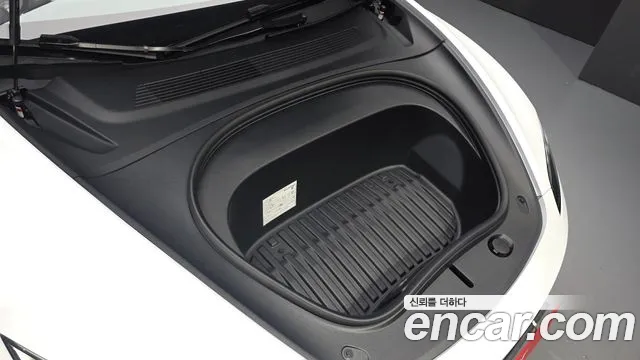 Tesla Model 3 2026 thumb 6