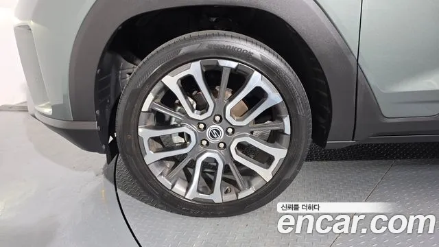 KG_Mobility_Ssangyong Torres 2023 thumb 5