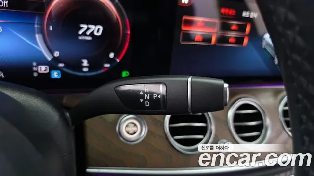 Mercedes-Benz E-Класс 2021 thumb 9