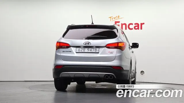 Hyundai Santa Fe 2013 thumb 4