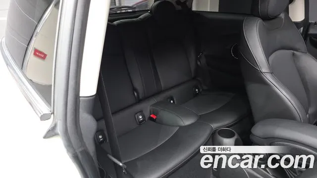 Mini Hatch 2019 thumb 11