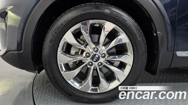 Kia Sorento 2019 thumb 5