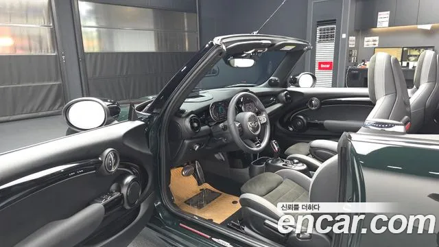Mini Cooper Convertible 2024 thumb 10