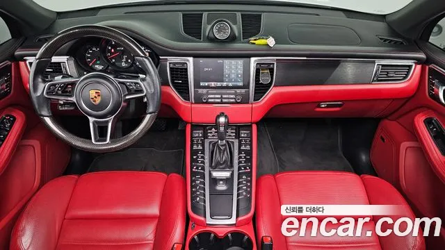 Porsche Macan 2018 thumb 7