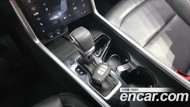 KG_Mobility_Ssangyong Torres 2022 thumb 9