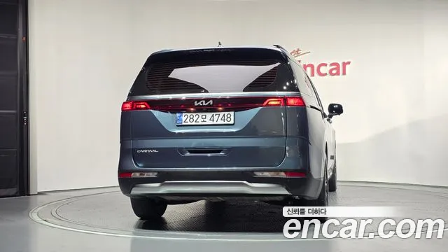Kia Carnival 2022 thumb 4