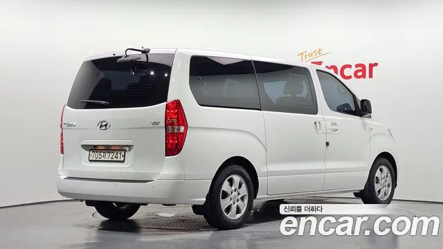 Hyundai Starex 2019 thumb 2