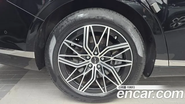 Genesis G90 2022 thumb 5