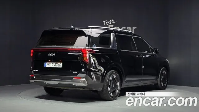 Kia Carnival 2024 thumb 2