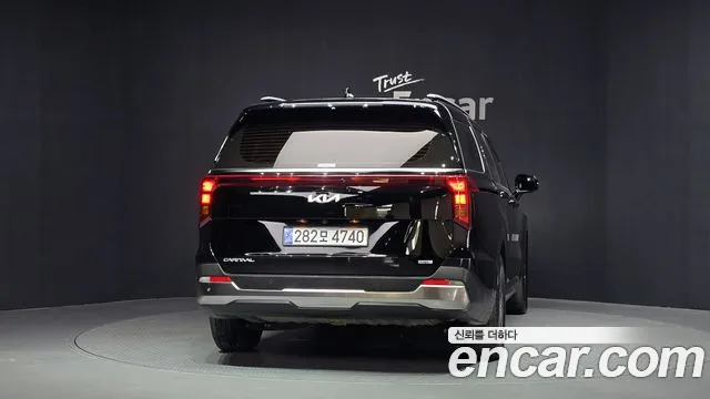 Kia Carnival 2024 thumb 4