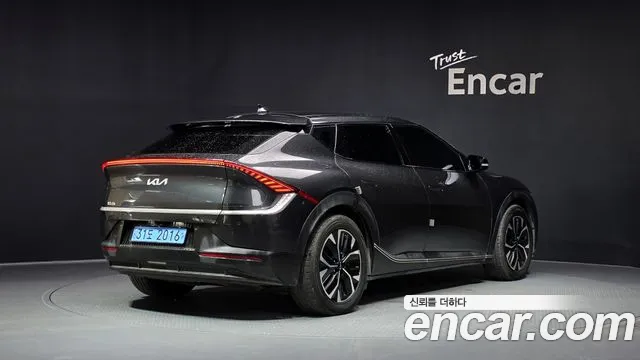 Kia EV6 2022 thumb 2