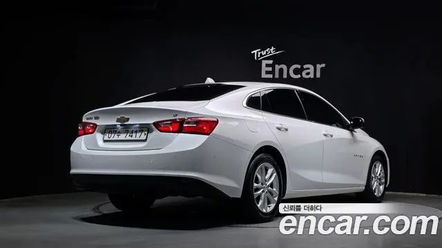 Chevrolet Malibu 2017 thumb 2