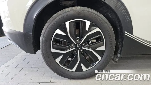 Kia EV6 2023 thumb 5