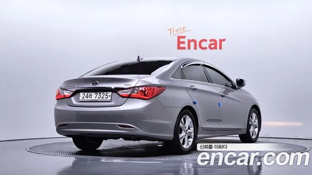 Hyundai Sonata 2011 thumb 2