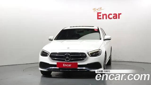 Mercedes-Benz E-Класс 2021 thumb 3