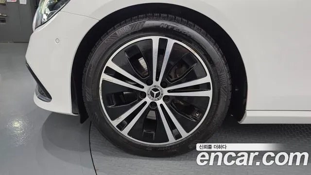 Mercedes-Benz E-Класс 2021 thumb 5