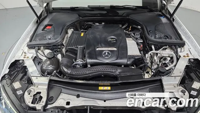 Mercedes-Benz E-Класс 2021 thumb 6