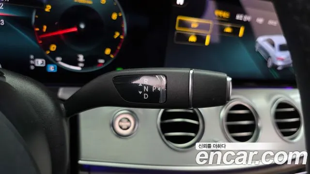 Mercedes-Benz E-Класс 2021 thumb 9