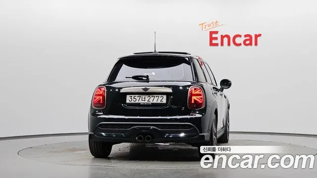 Mini Hatch 2022 thumb 4