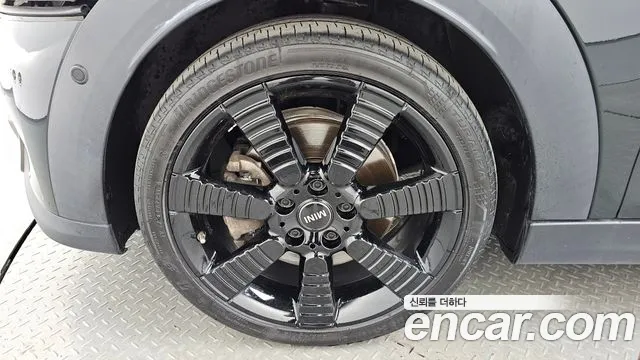 Mini Hatch 2022 thumb 5