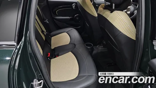 Mini Hatch 2022 thumb 12