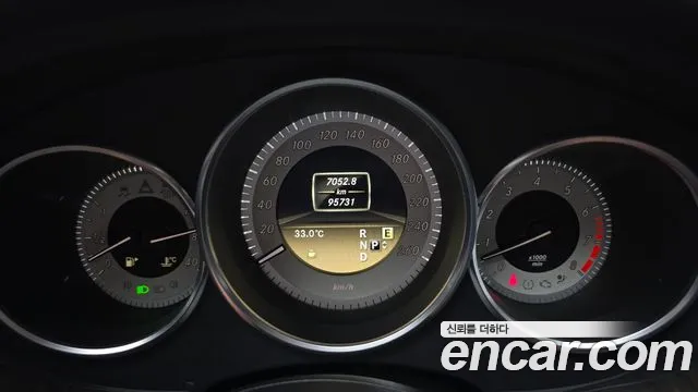 Mercedes-Benz CLS-Class 2012 thumb 8