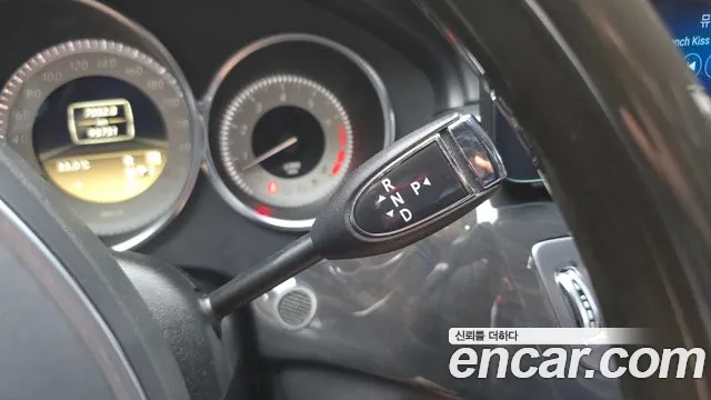 Mercedes-Benz CLS-Class 2012 thumb 9