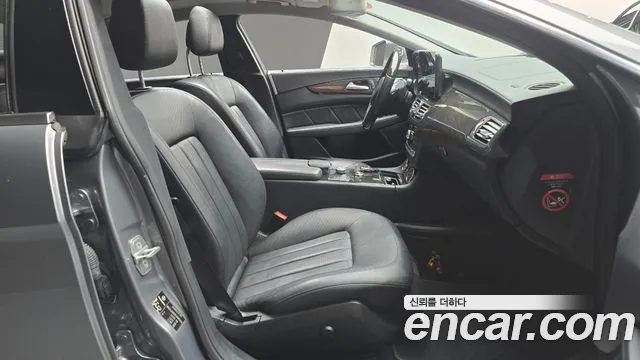 Mercedes-Benz CLS-Class 2012 thumb 11