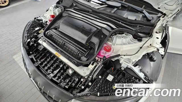 Mercedes-Benz EQE 2023 thumb 6