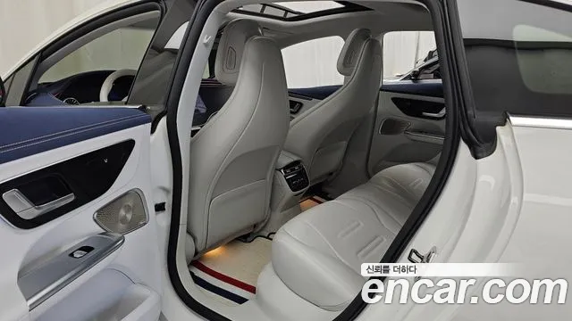 Mercedes-Benz EQE 2023 thumb 12