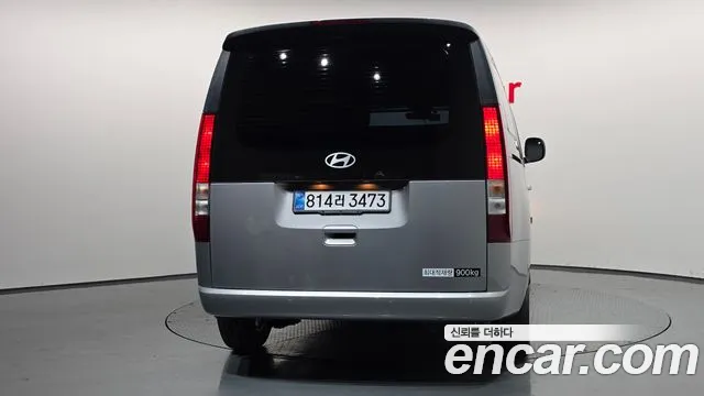 Hyundai Staria 2025 thumb 4