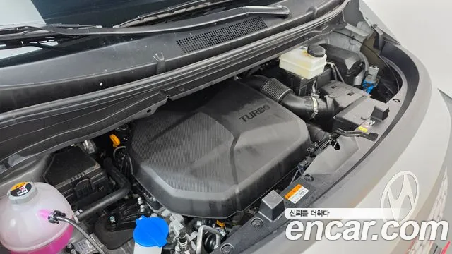 Hyundai Staria 2025 thumb 6