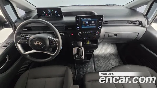 Hyundai Staria 2025 thumb 7
