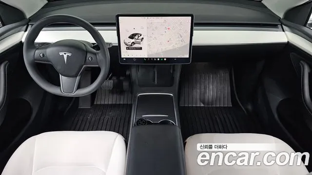 Tesla Model Y 2023 thumb 6