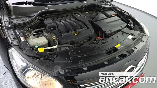 Renault Latitude 2016 thumb 6