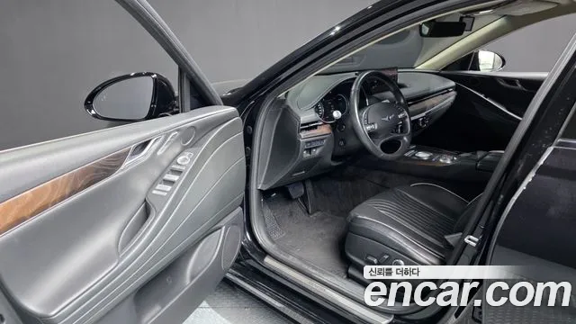 Genesis G80 2020 thumb 10