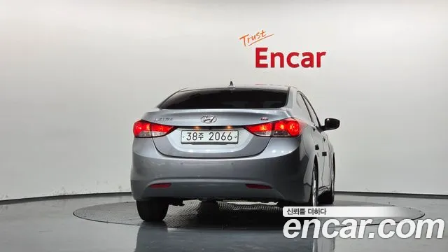 Hyundai Avante 2013 thumb 4