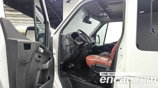 Renault Master 2019 thumb 10
