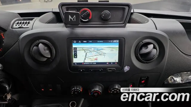 Renault Master 2019 thumb 12