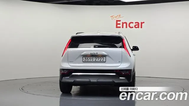 Kia Niro 2022 thumb 4