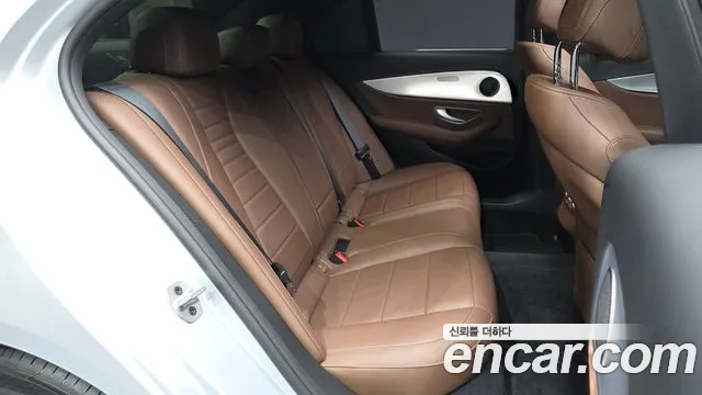 Mercedes-Benz E-Класс 2019 thumb 12