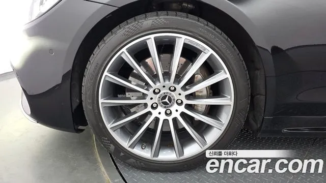 Mercedes-Benz S-Класс 2018 thumb 5