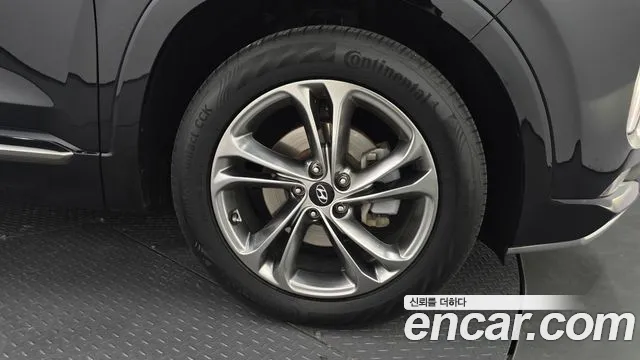 Hyundai Santa Fe 2020 thumb 4