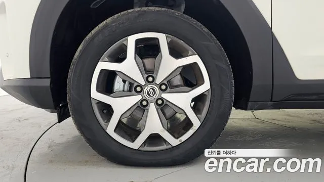 KG_Mobility_Ssangyong Torres 2022 thumb 5